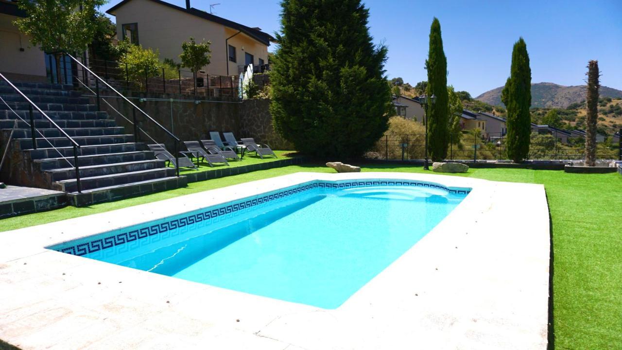 Villa Los Angeles El Espinar Ngoại thất bức ảnh