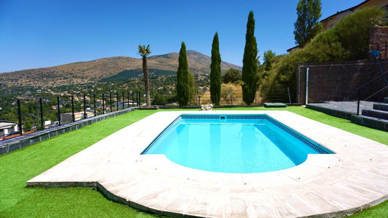 Villa Los Angeles El Espinar Ngoại thất bức ảnh