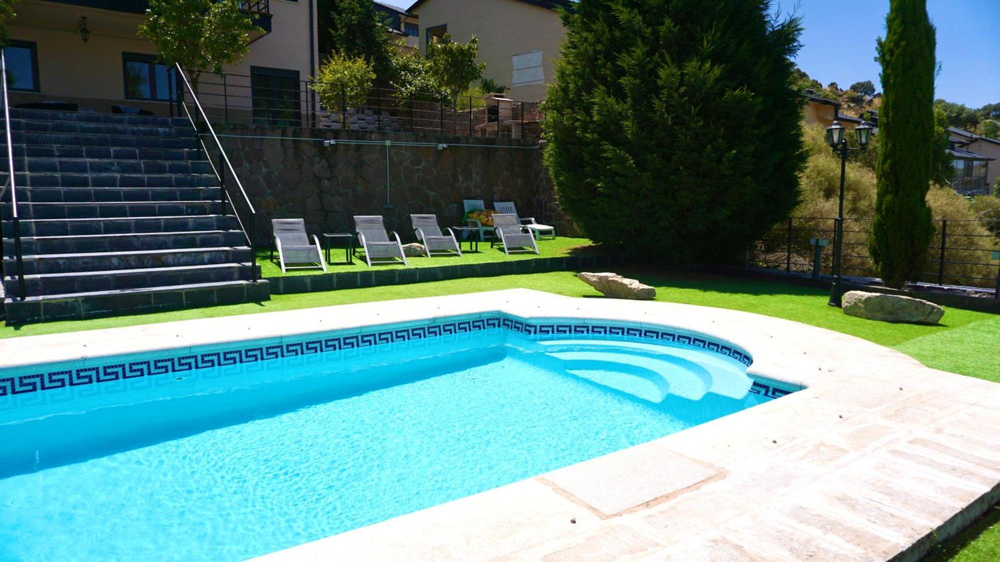 Villa Los Angeles El Espinar Ngoại thất bức ảnh