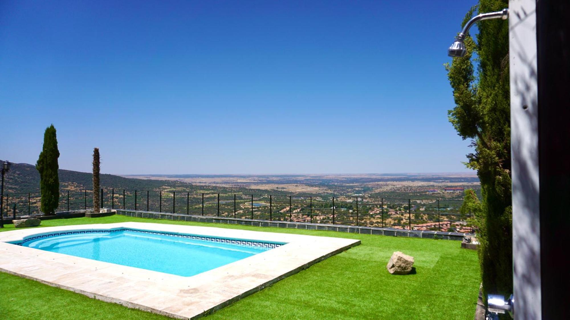 Villa Los Angeles El Espinar Ngoại thất bức ảnh